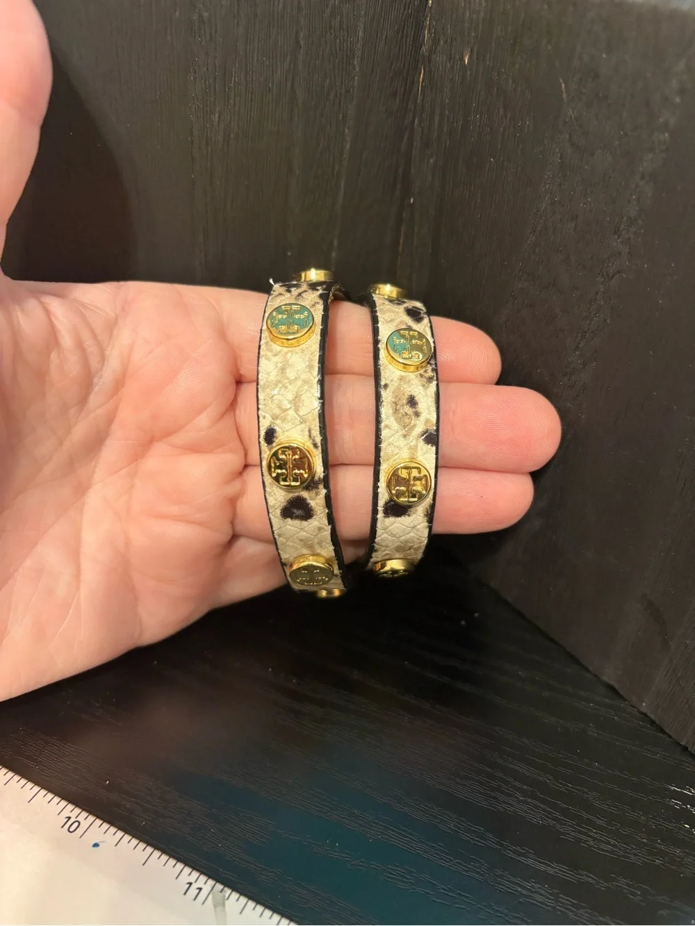 tory Burch, rap bracelet snake skin embossed 15 inches cream black new net